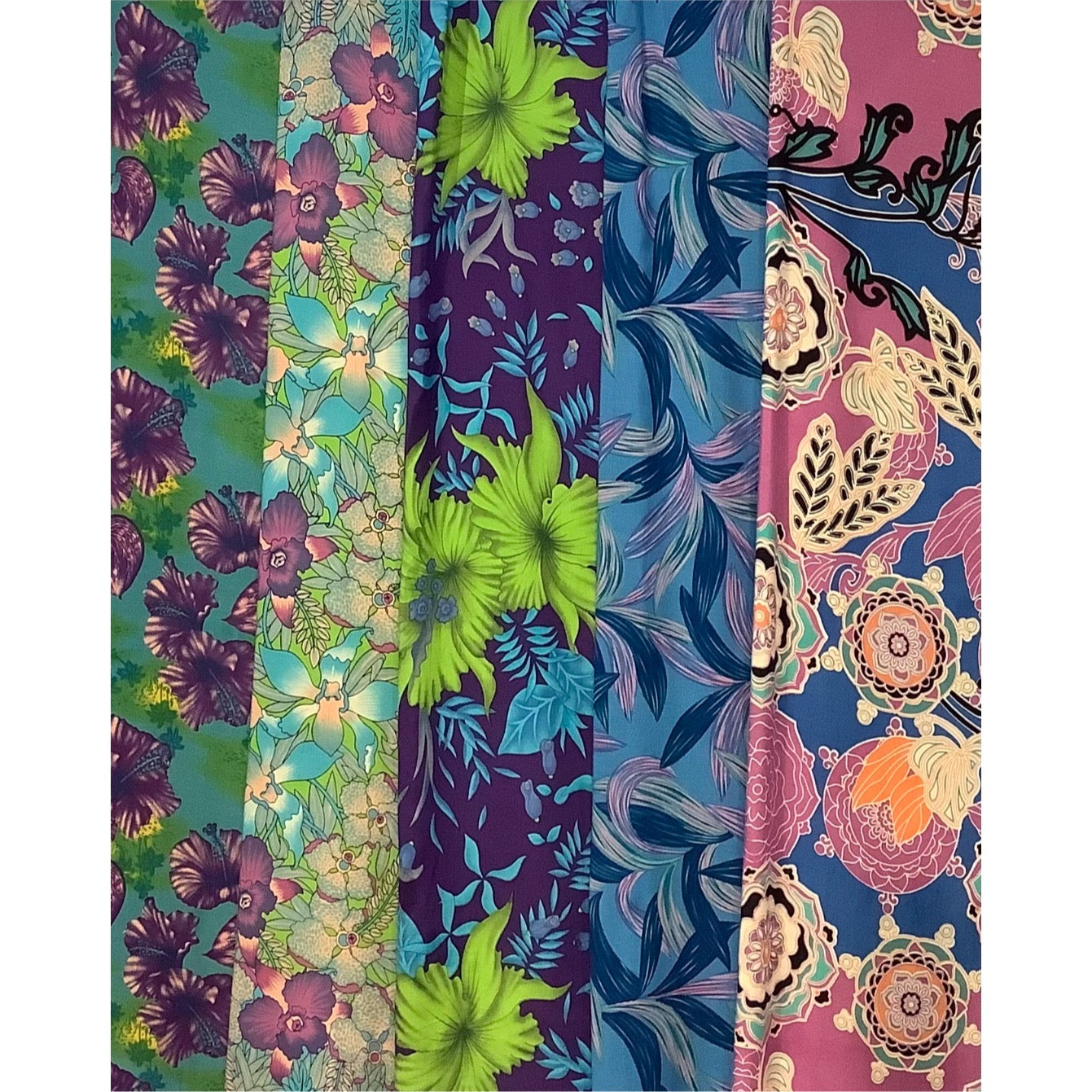 880 Sarongs + , Buy 12 get 1 free