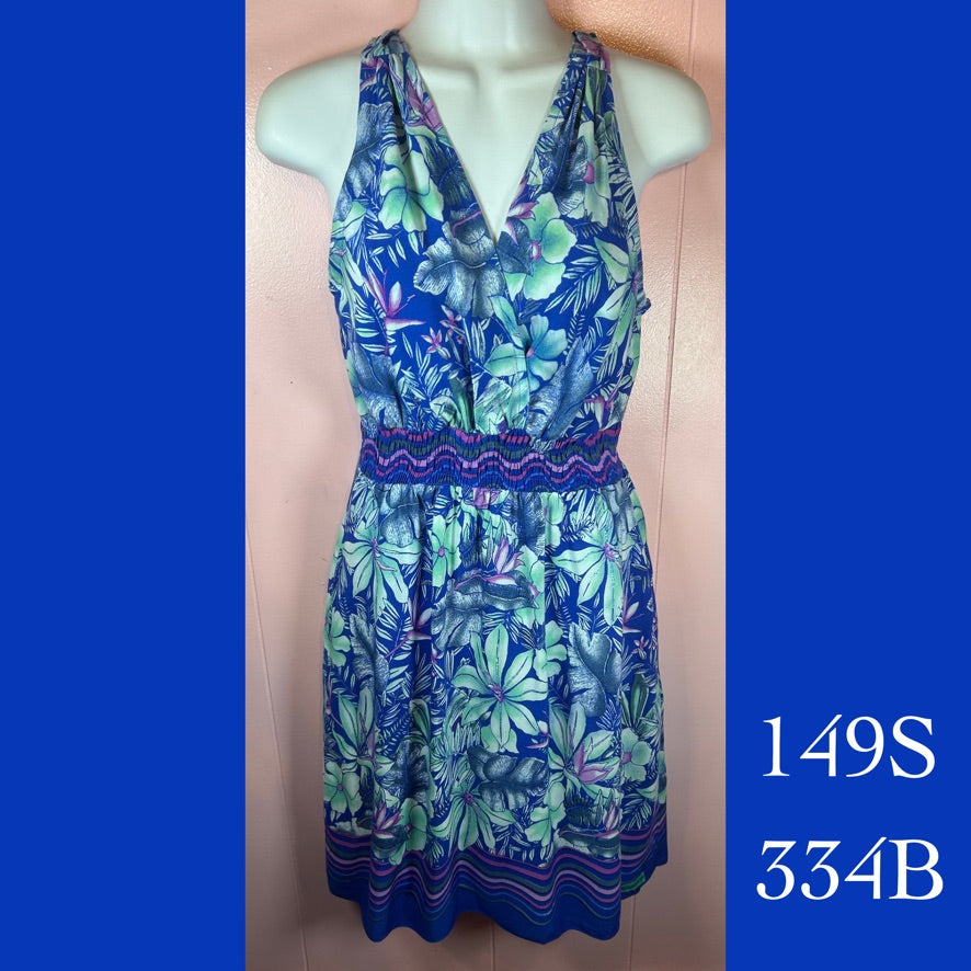 149S - 334B, Halter back dress with pockets