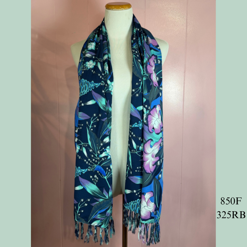 850F - 325RB, Fringed Scarf