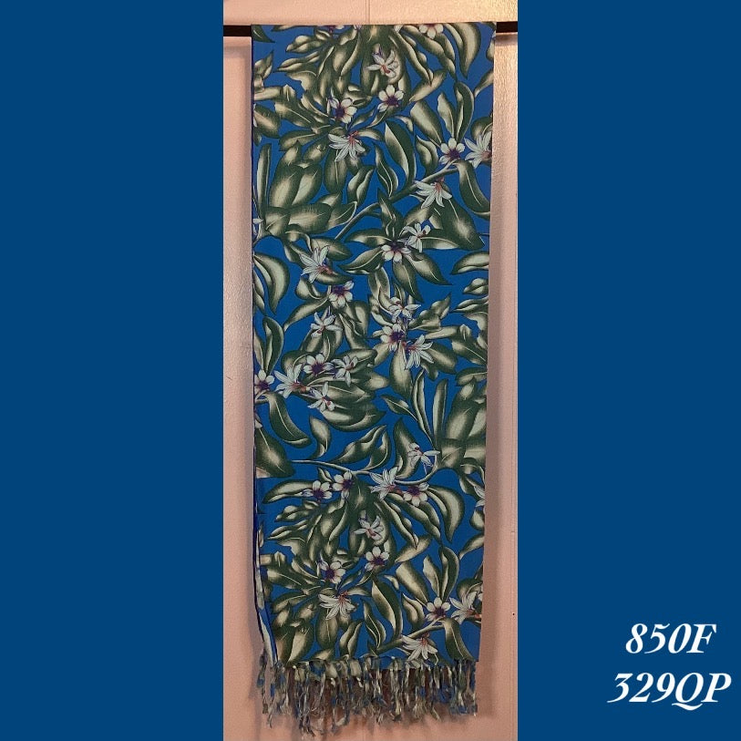 850F - 329QP, Fringed scarf