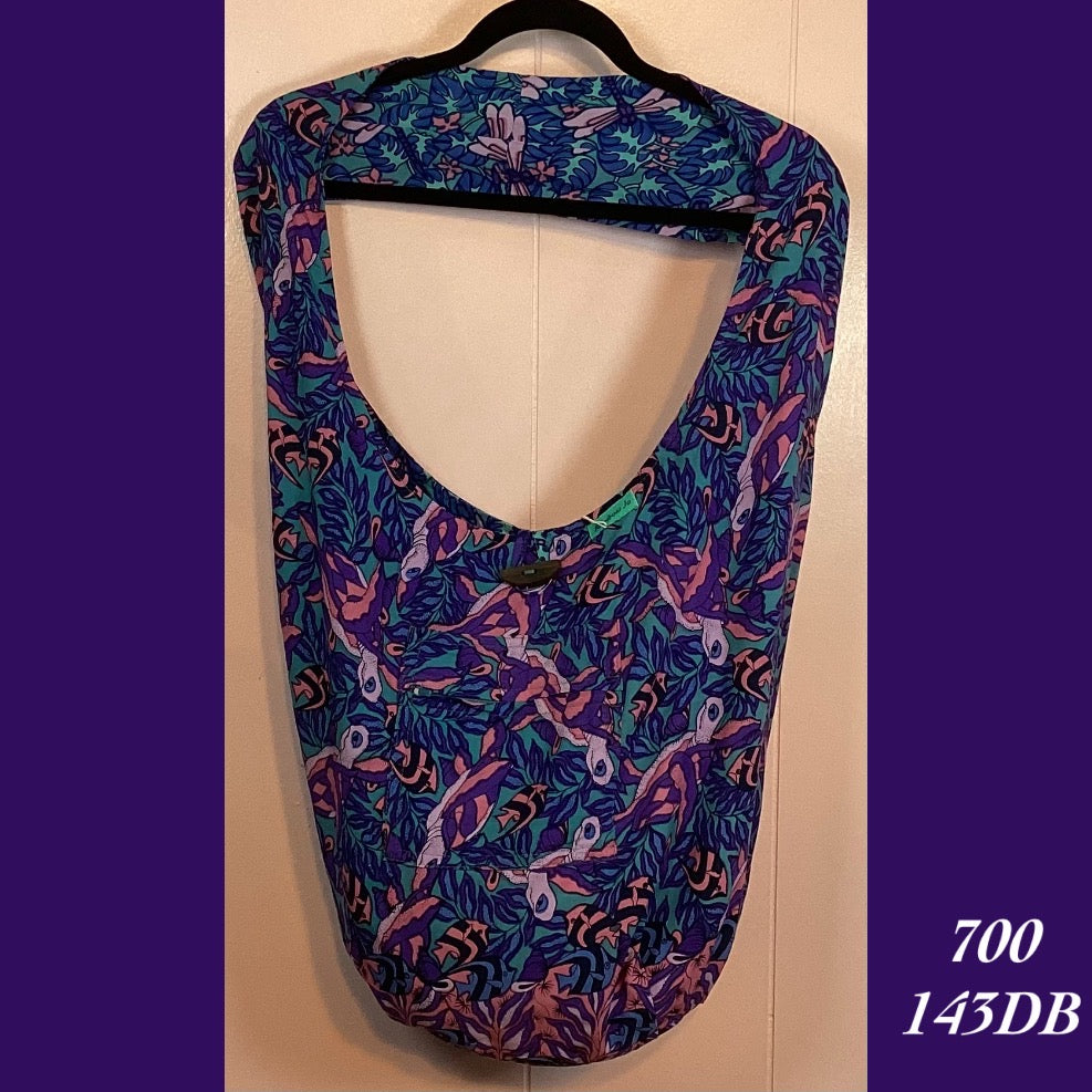 700 - 206DB , Reversible bag with zipper pockets on both sides