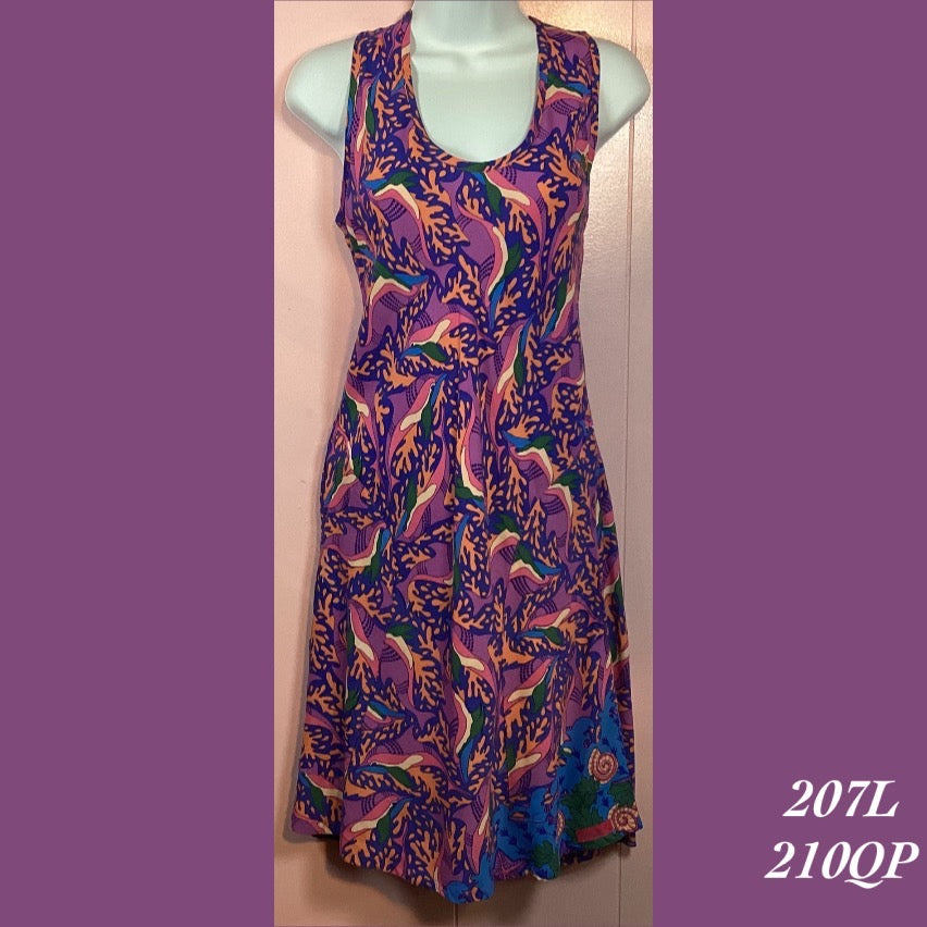 207L - 210QP , Relaxed fit pocket dress