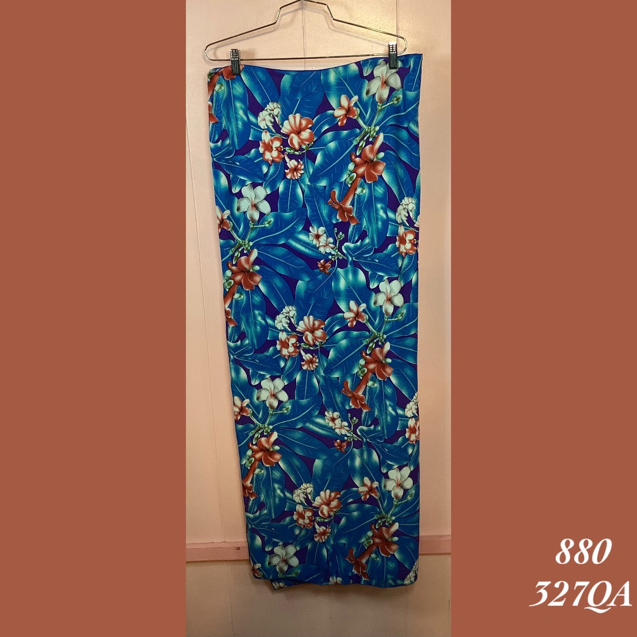 880 - 327QA , Sarong