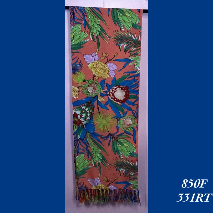 850F - 331RT , Fringed scarf