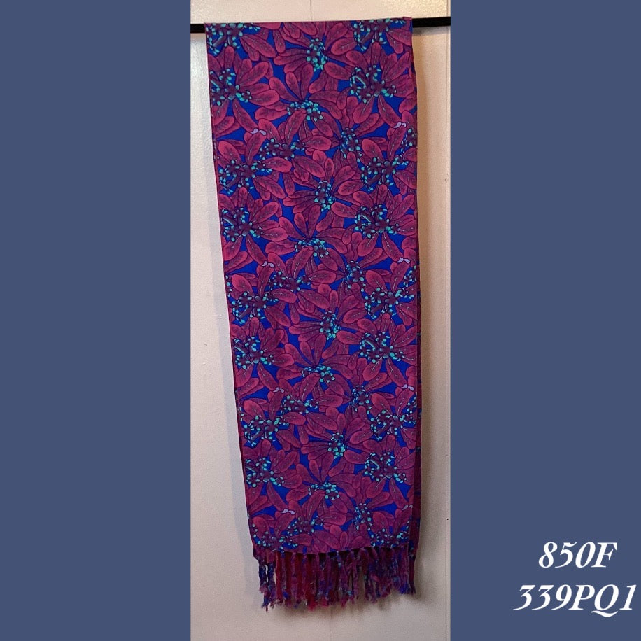 850F - 339PQ1 , Fringed scarf
