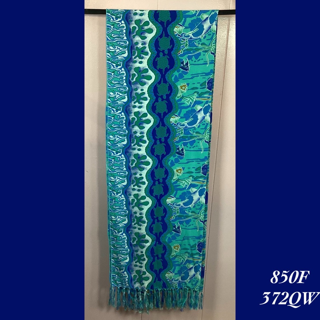 850F - 372QW , Fringed scarf