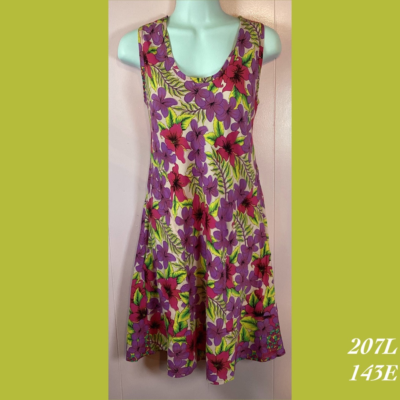 207L - 143E , Relaxed fit pocket dress
