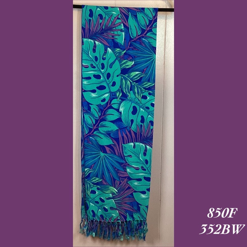 850F - 352BW , Fringed scarf