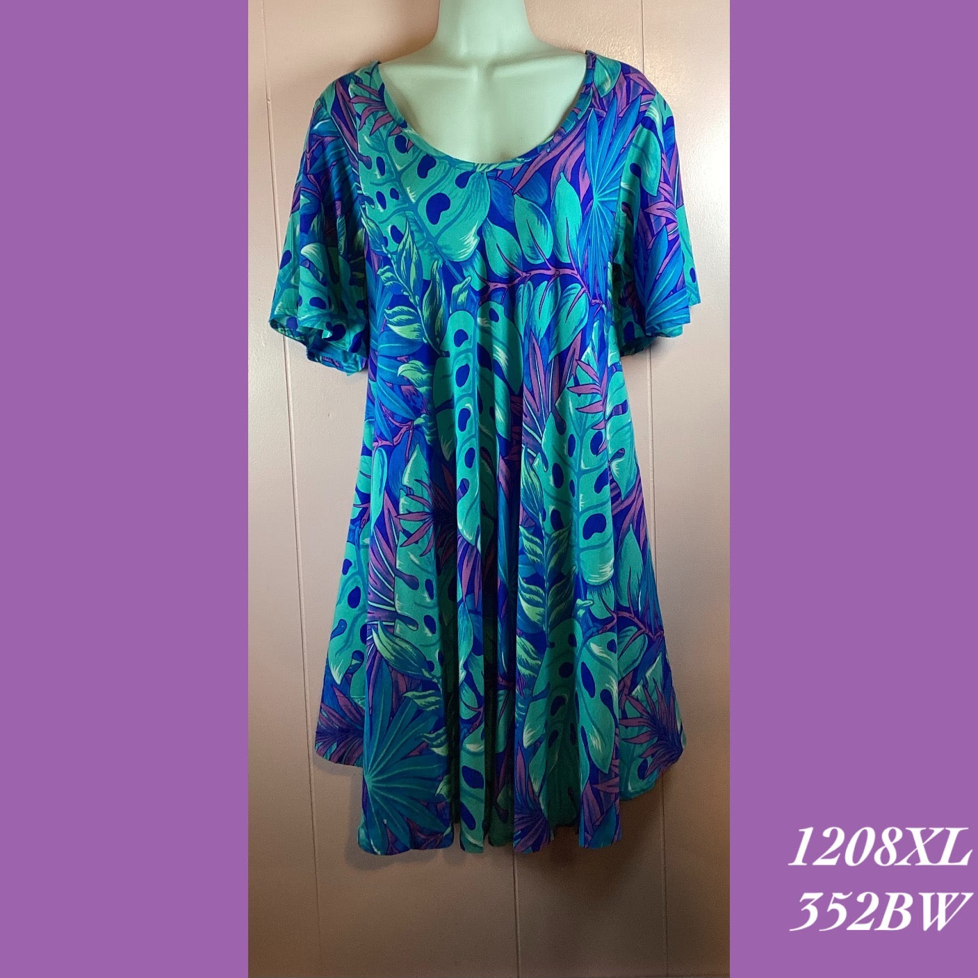 128 - 352BW , Sleeved swing tank dress with pockets