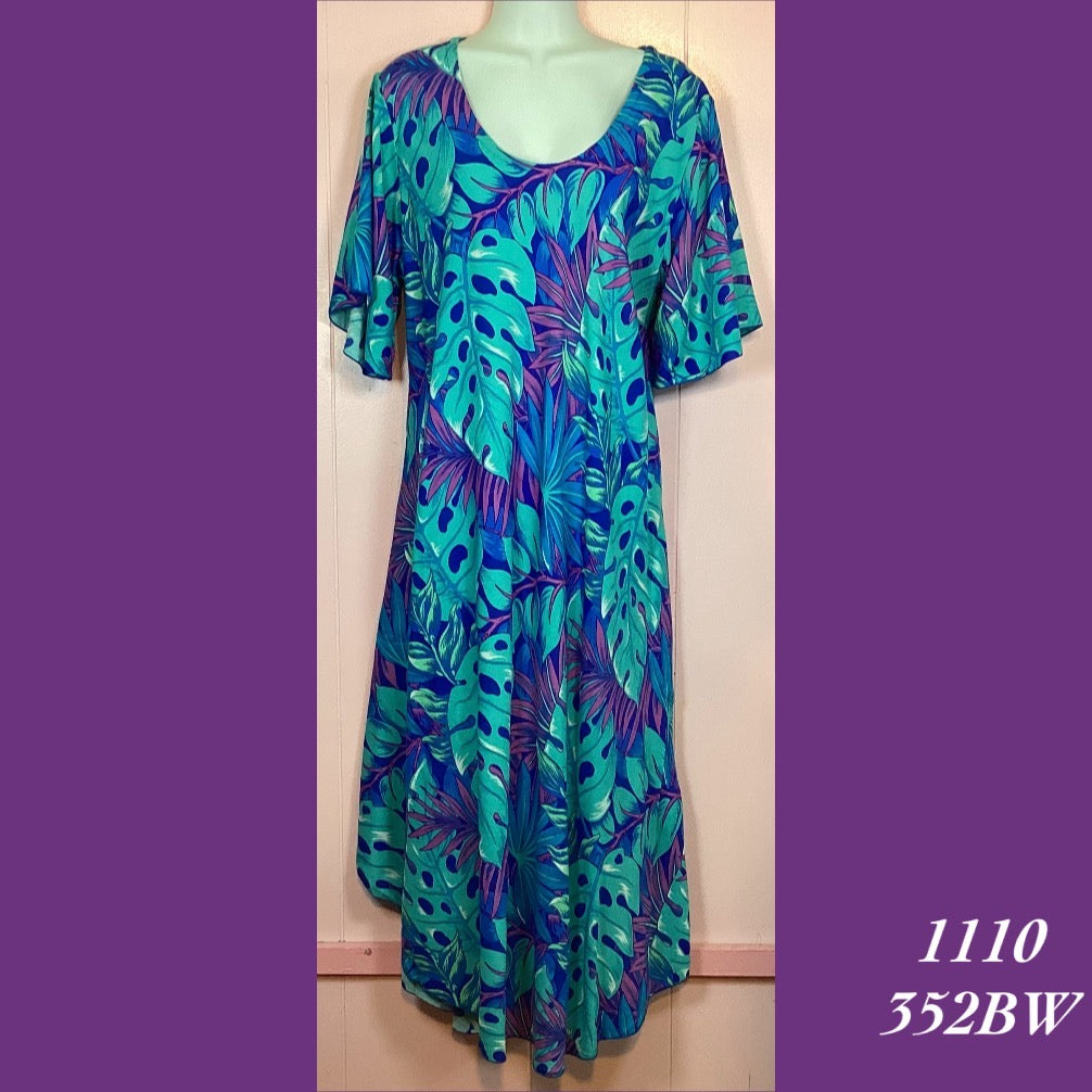 1110X - 352BW , Resort Dress with pockets and scalloped hemline and sleeves plus size