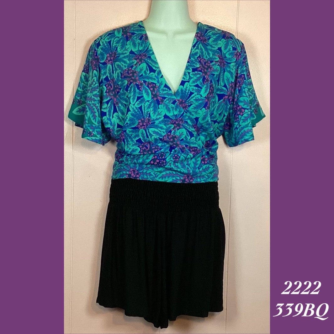 2222 - 339BQ  , Bell sleeved cross front top