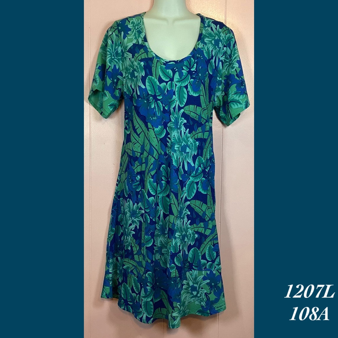 1207LX - 108A , Relaxed fit pocket dress with sleeves plus size