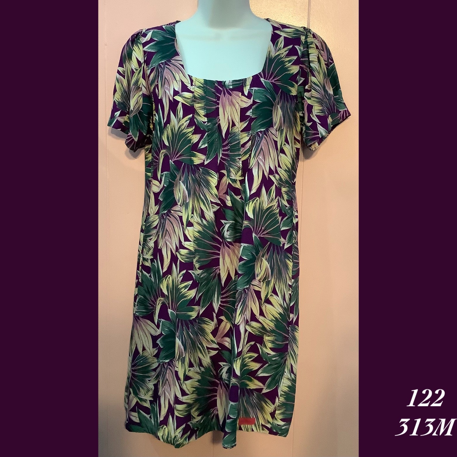 122 - 313M ,  Pleated sleeved dress with pockets