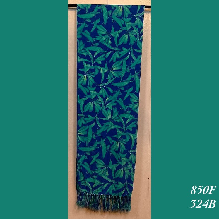 850F - 324B , Fringed scarf