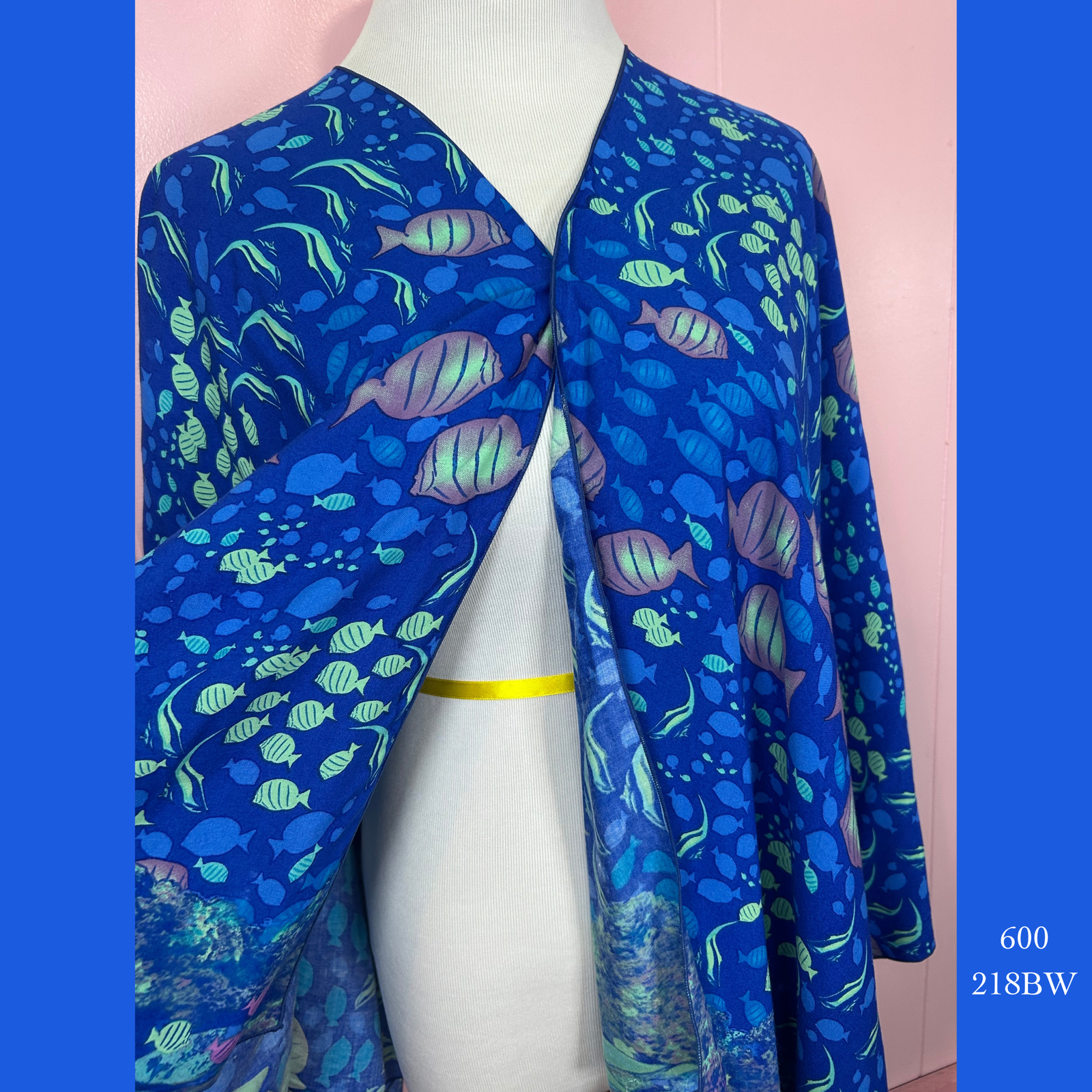 600 - 218BW, Shoulder Wrap Sarong