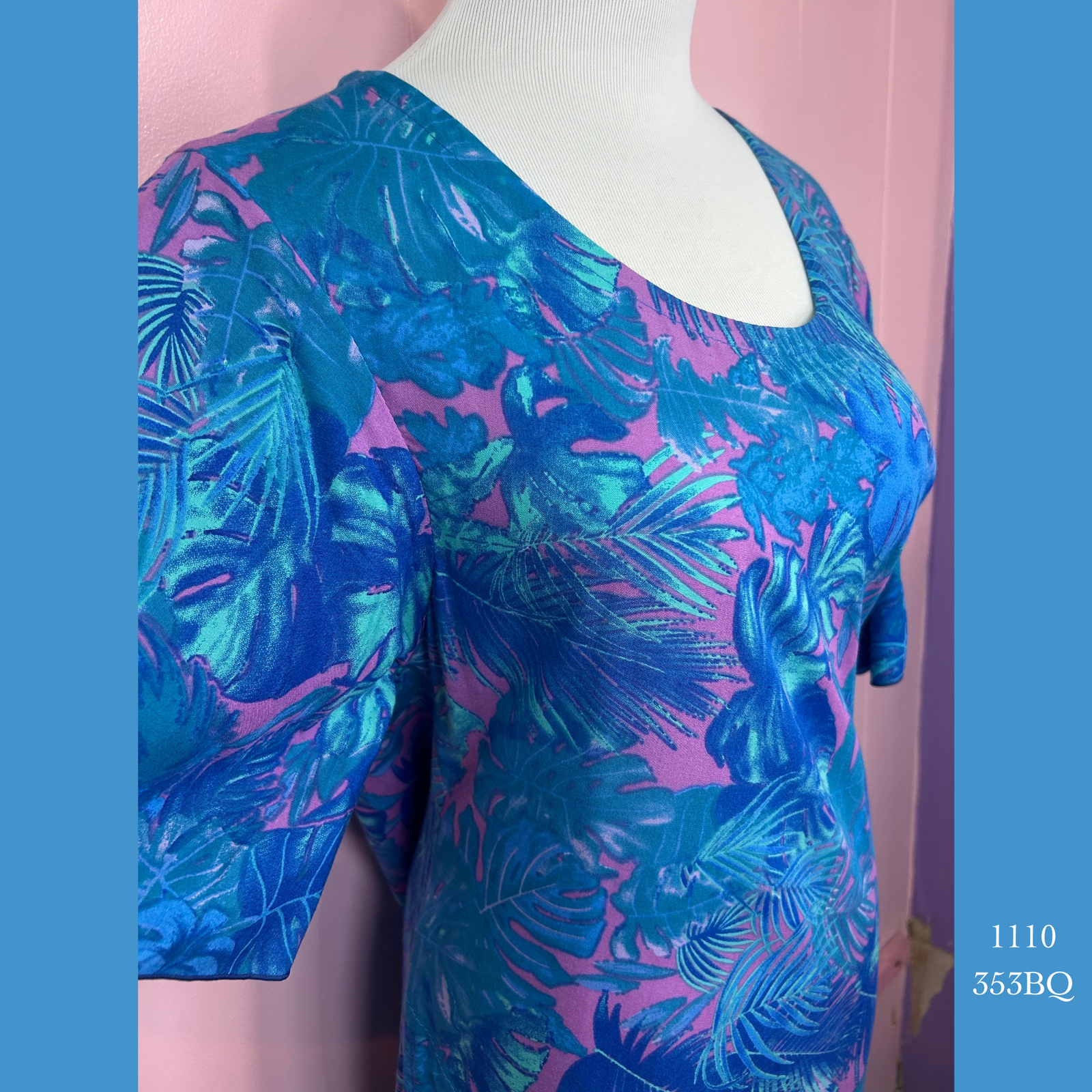 1110 - 353BQ , Resort Dress with Pockets and Sleeves