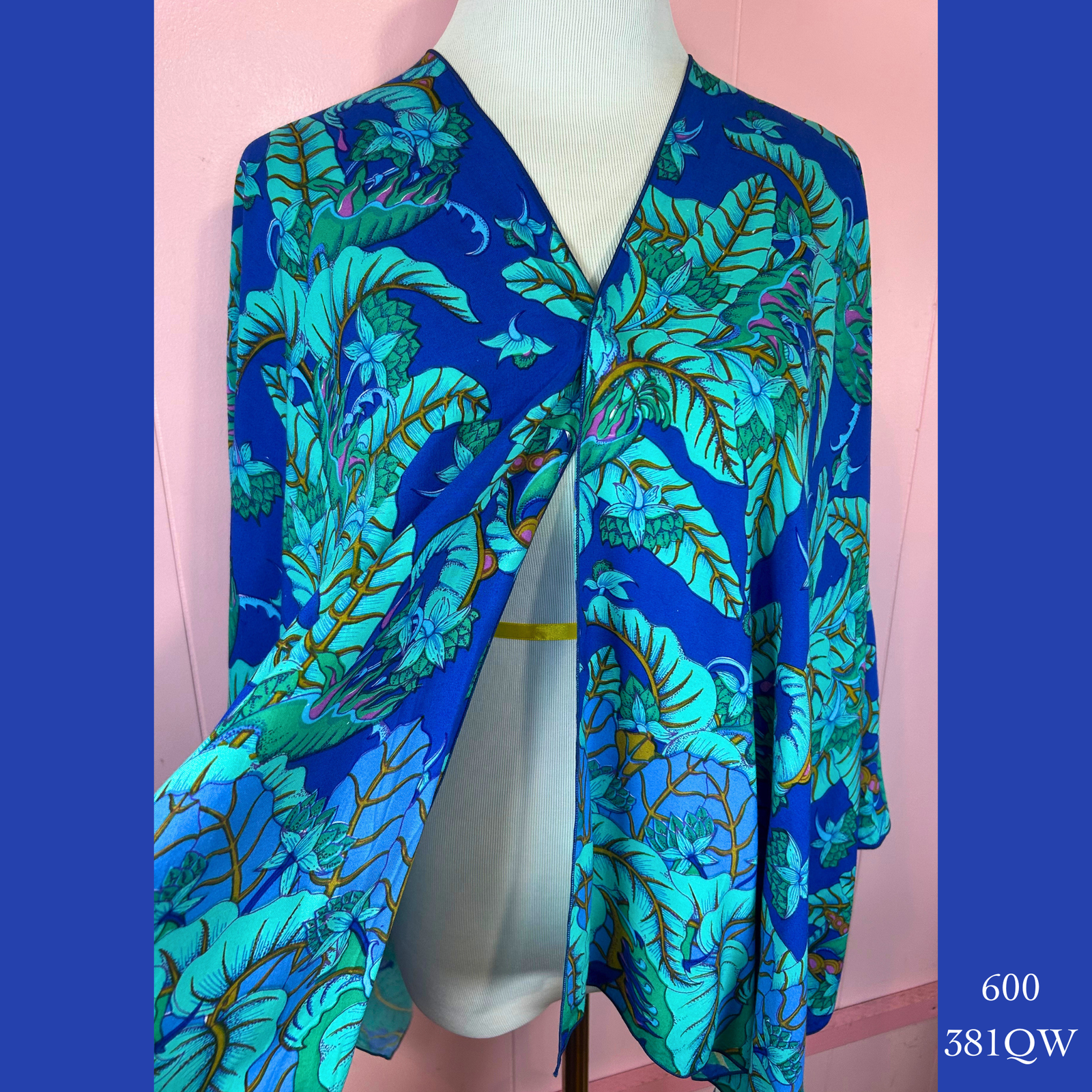 600 - 381QW, Shoulder Wrap Sarong