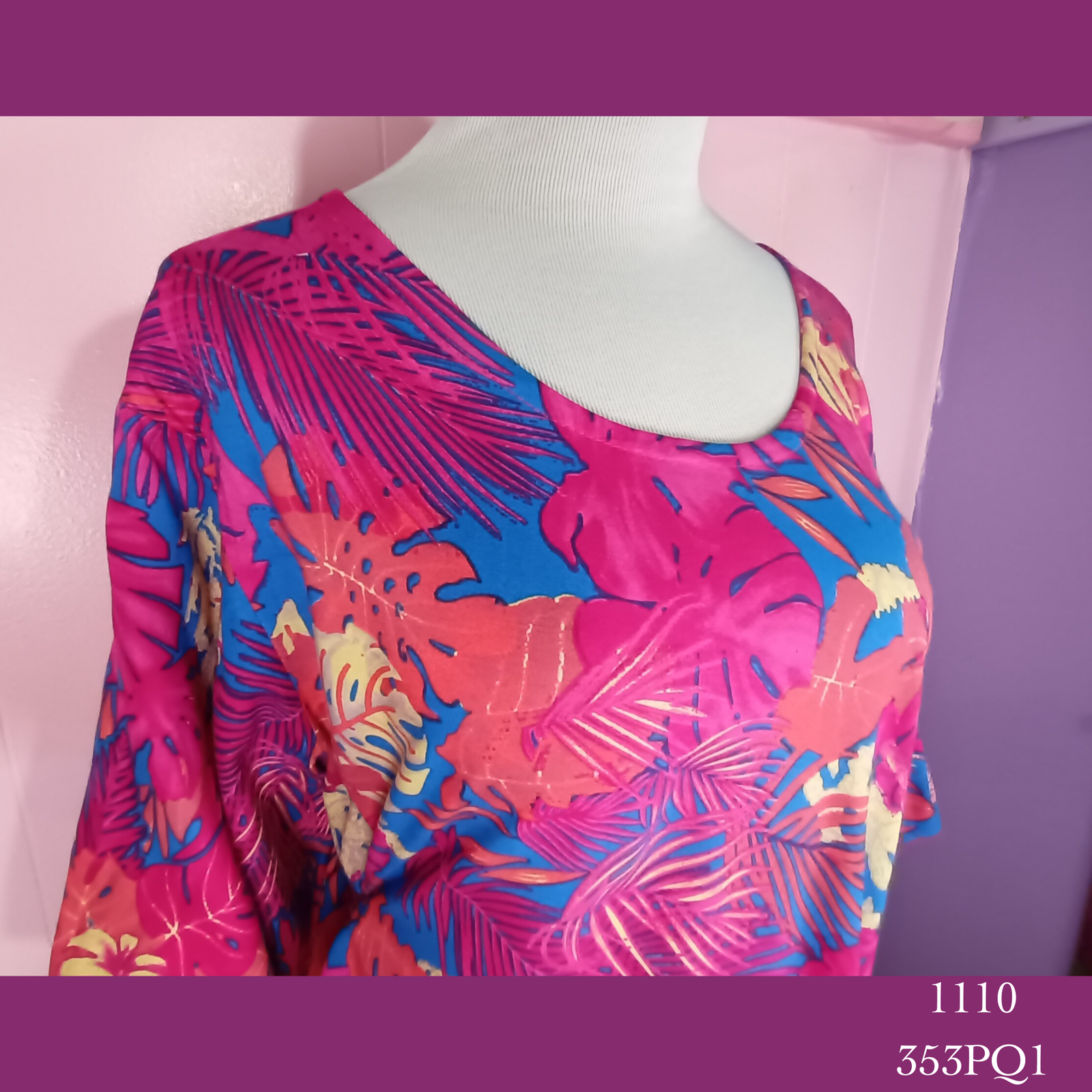 1110X - 353PQ1 , Resort Dress with pockets and scalloped hemline and sleeves Plus Size