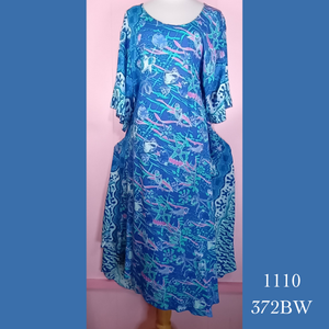 1110X - 372BW , Resort Dress with pockets and scalloped hemline and sleeves Plus Size