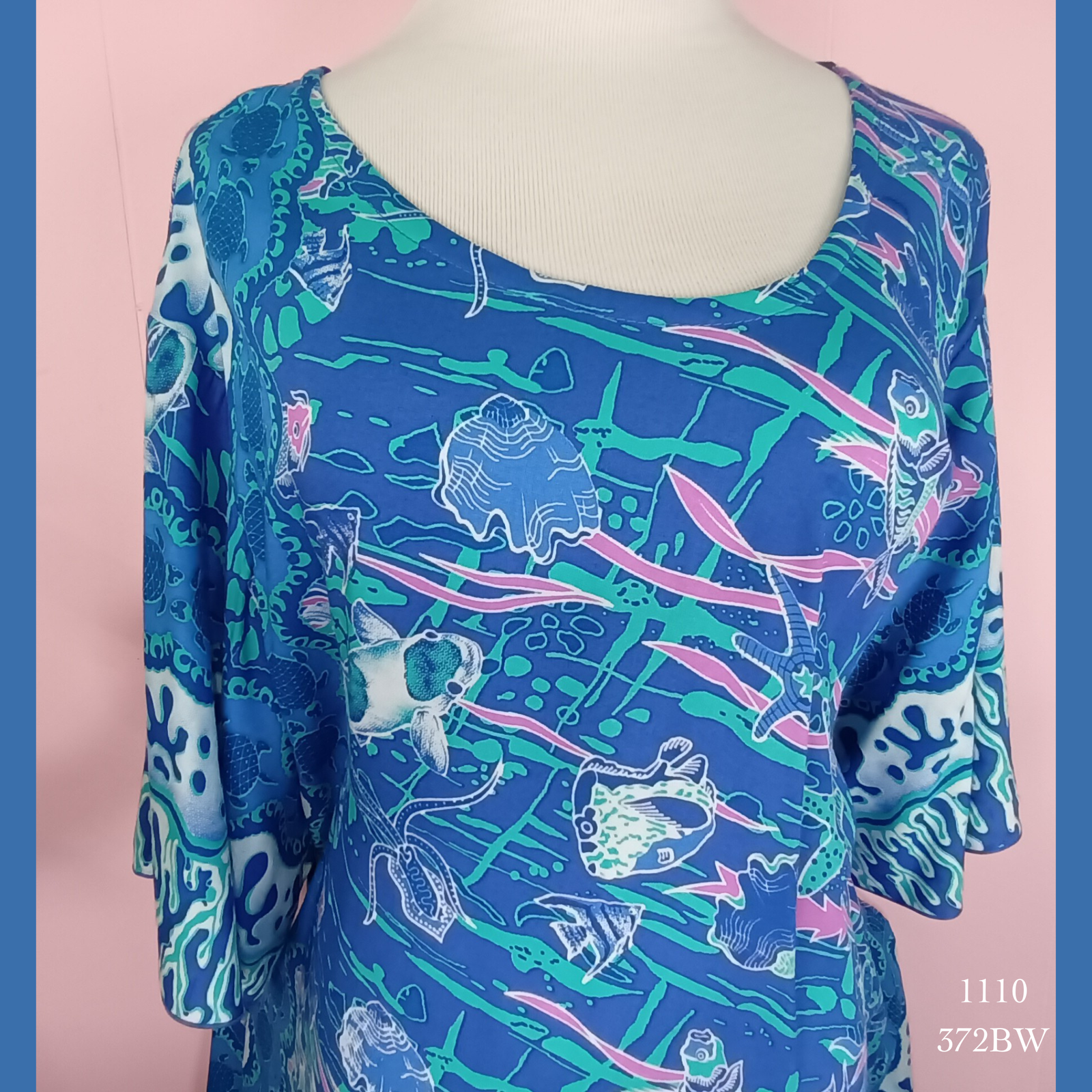 1110X - 372BW , Resort Dress with pockets and scalloped hemline and sleeves Plus Size