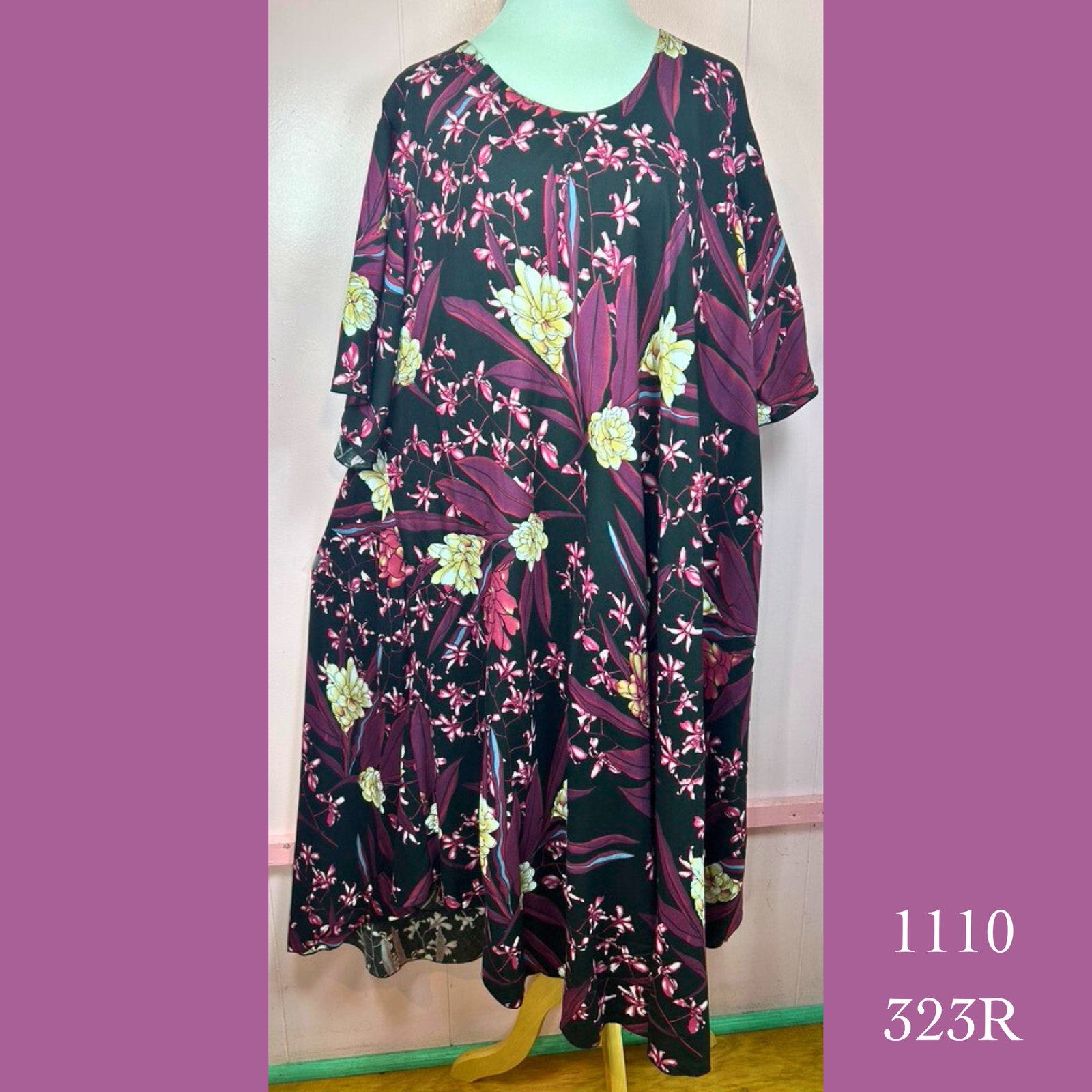 1110X - 323R , Resort Dress with pockets and scalloped hemline and sleeves Plus Size