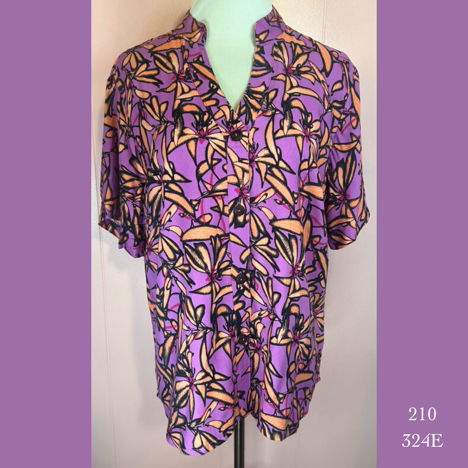 210 - 324E ,  Resort collar button blouse