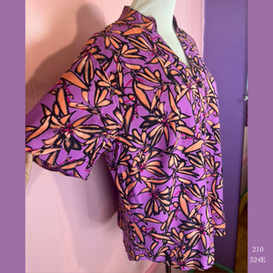 210 - 324E ,  Resort collar button blouse