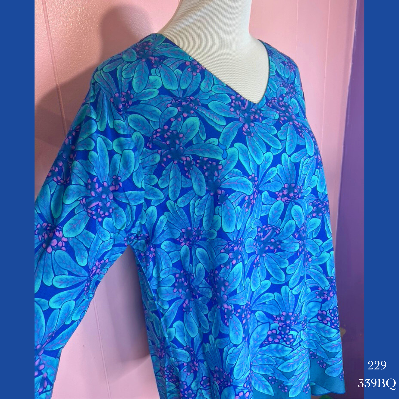 229X - 339BQ , V neck tunic top with 3/4 sleeve plus size