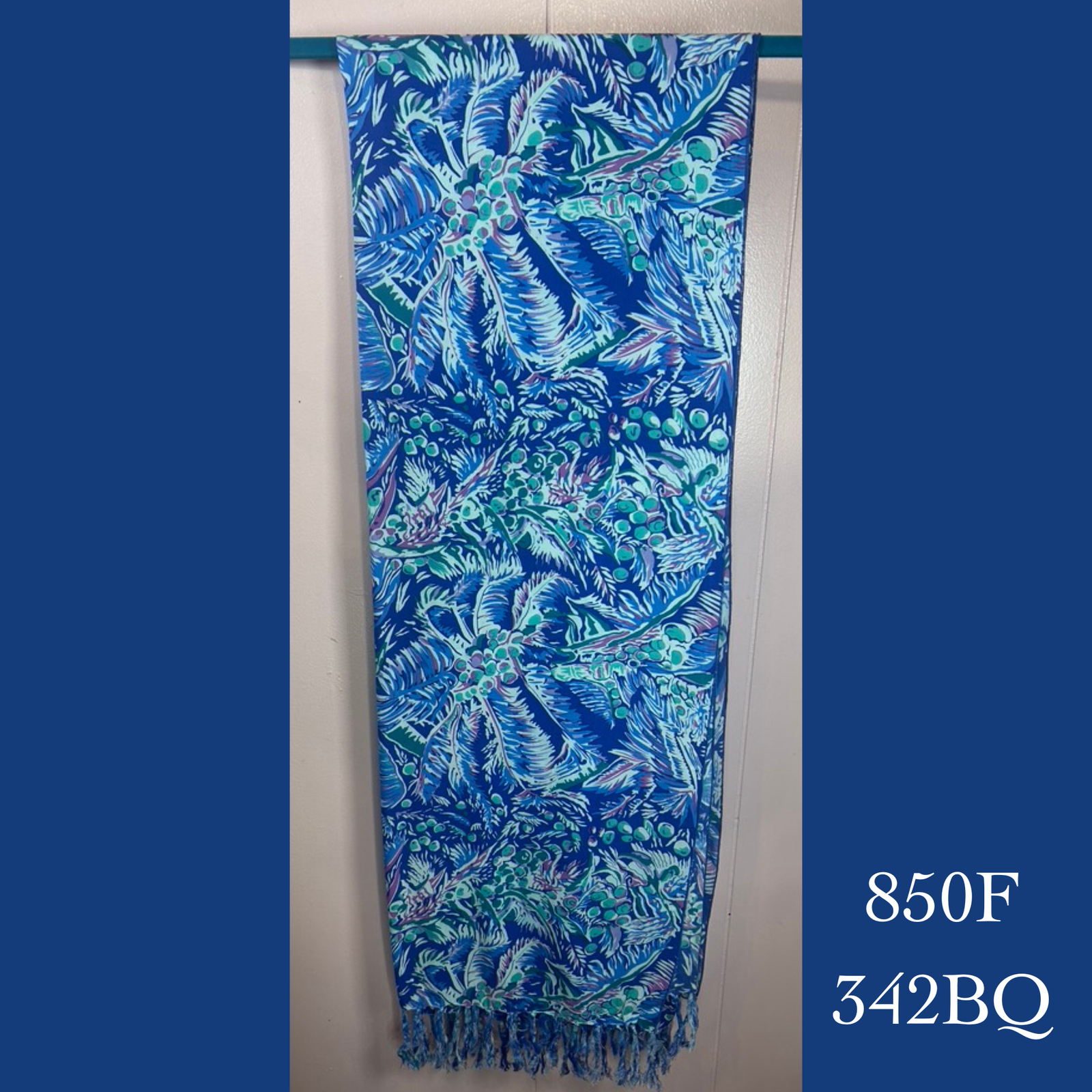 850F - 342BQ , Fringed scarf