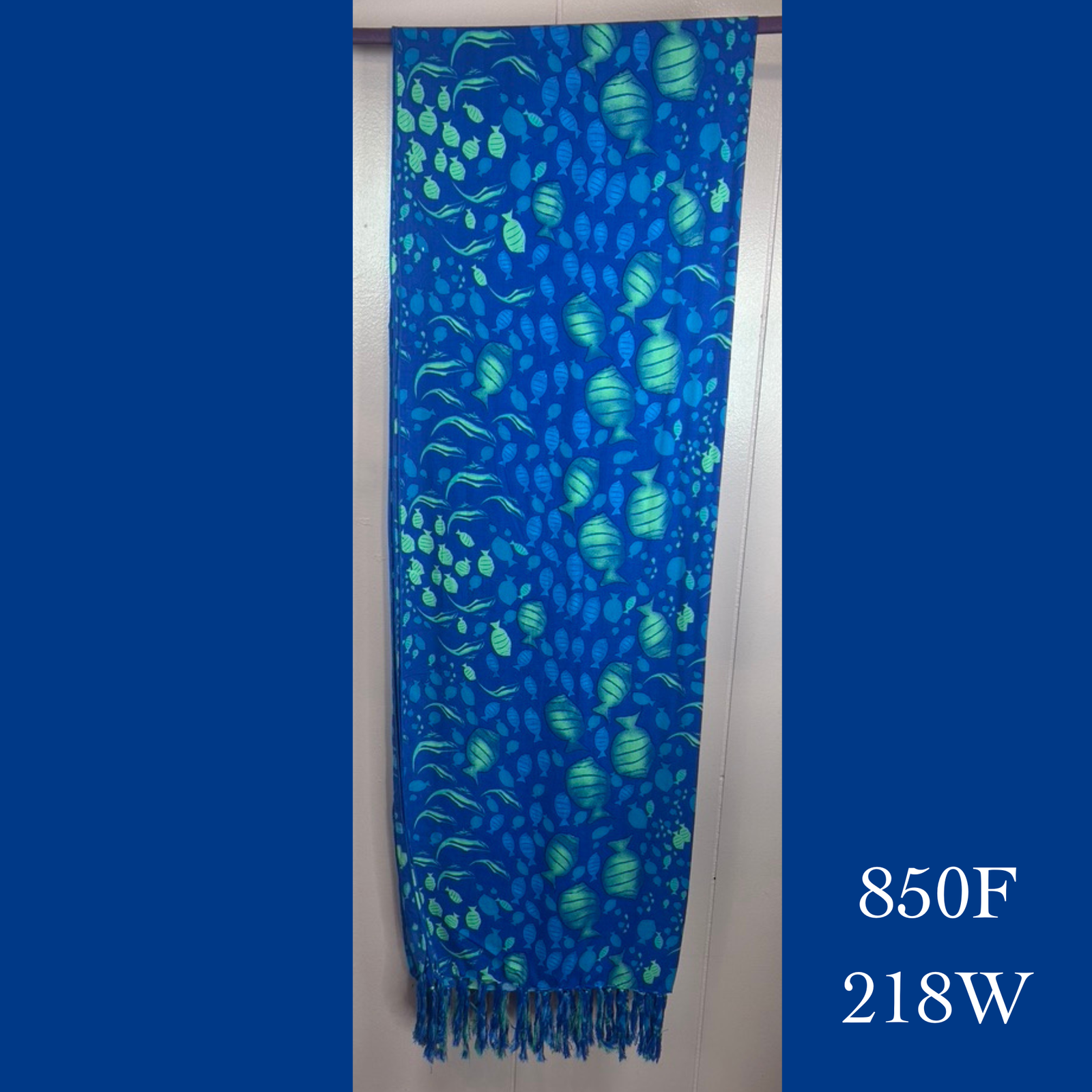 850F - 218W , Fringed scarf