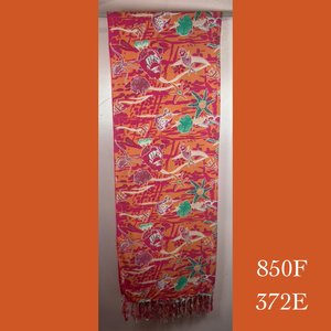 850F - 372E , Fringed scarf