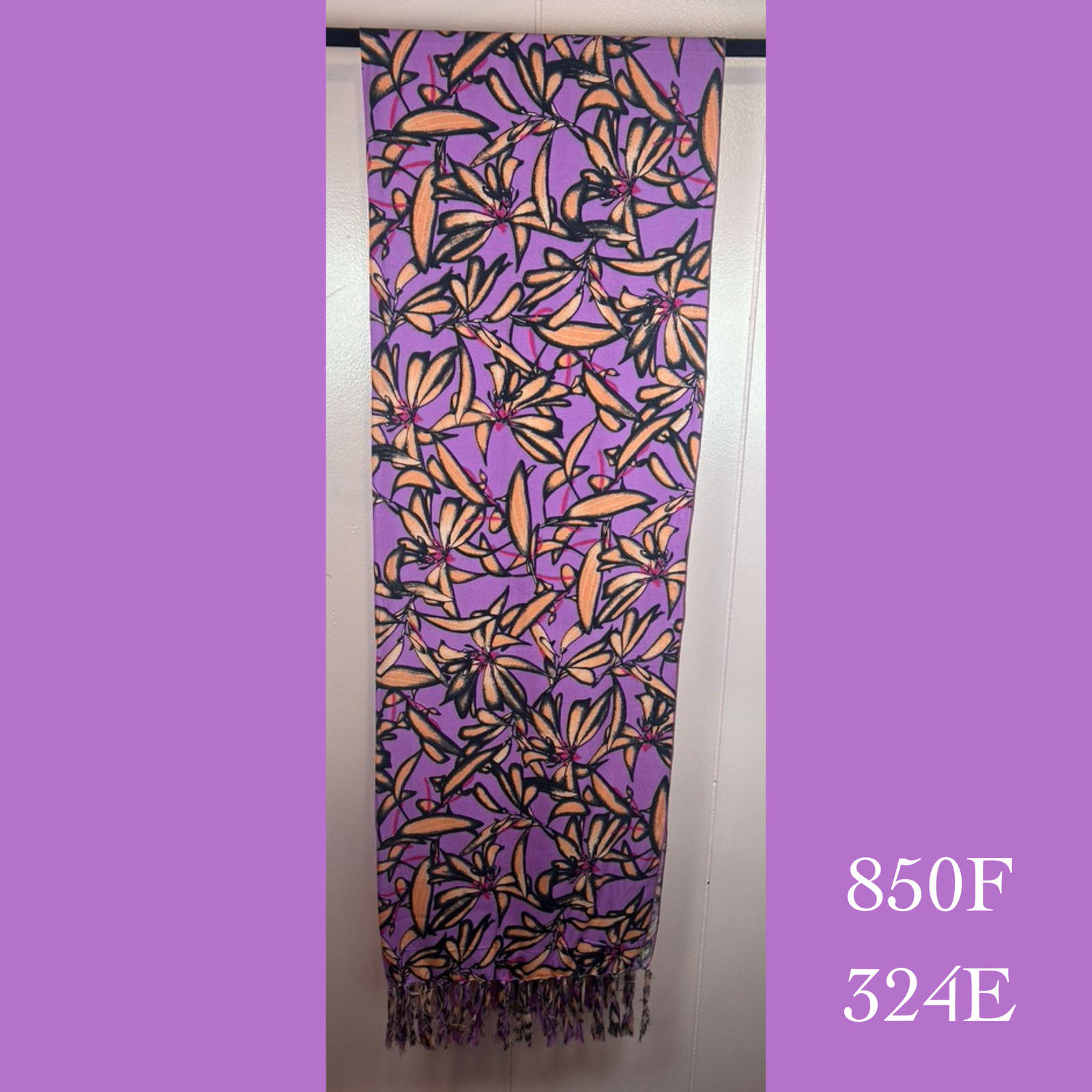 850F - 324E , Fringed scarf