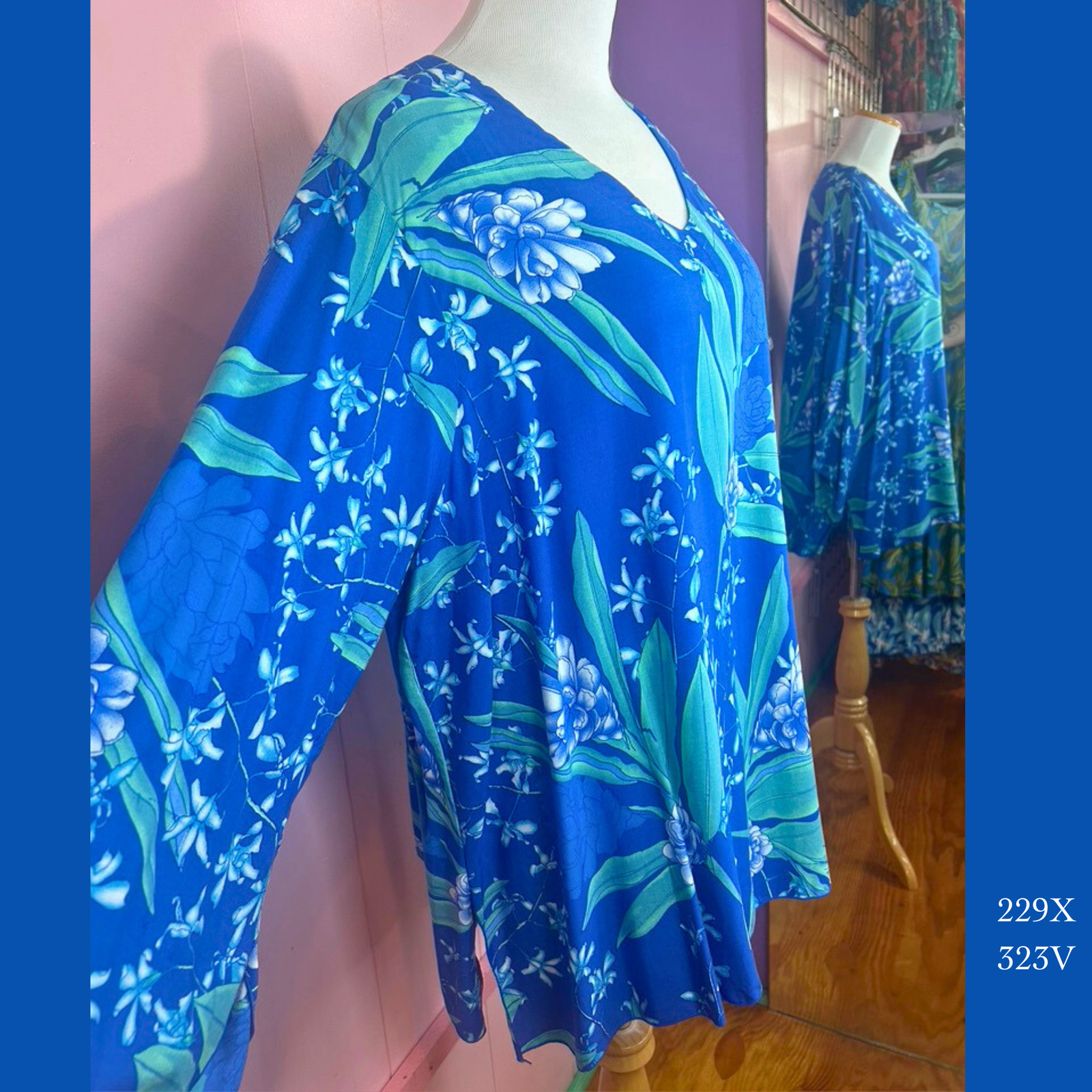 229X - 323V , V neck tunic top with 3/4 sleeve plus size