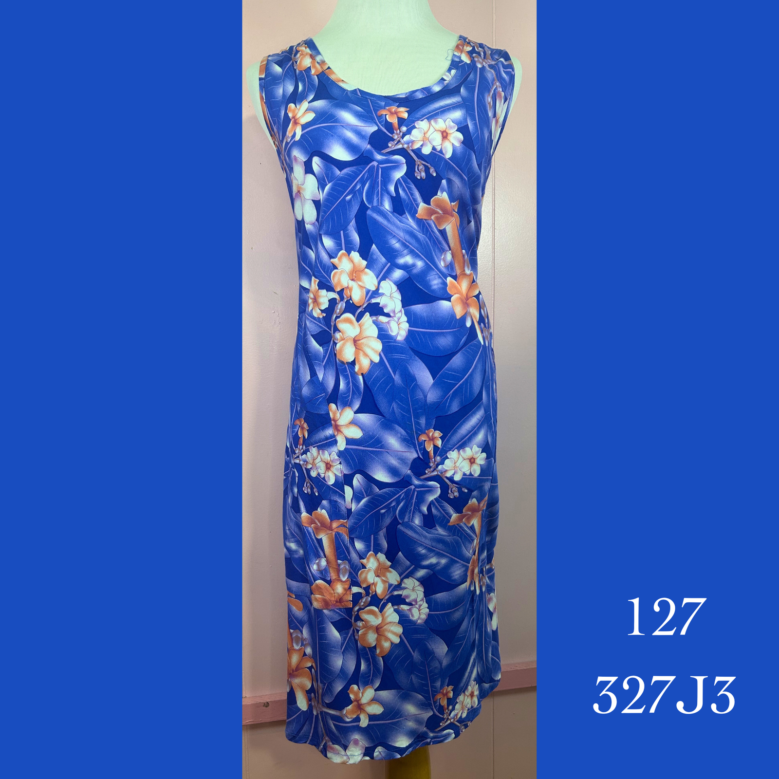 127 - 327J3, Relaxed Fit Pocket Dress