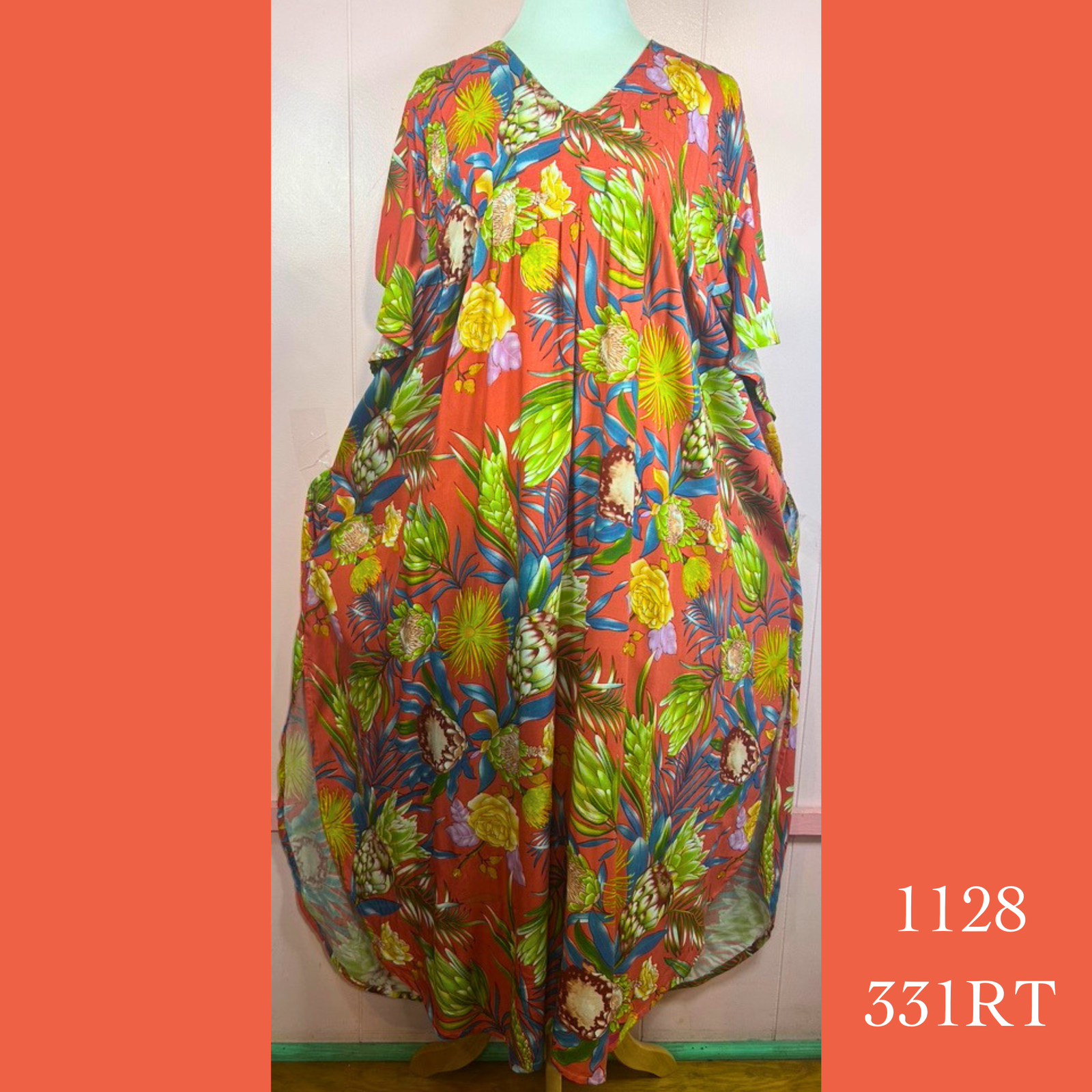 1128 - 331RT , Pleated caftan rounded bottom with pockets