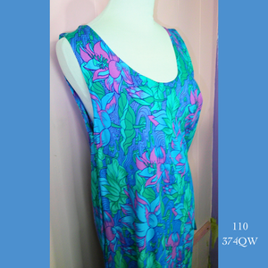 110 - 374QW , Resort Dress with Pockets