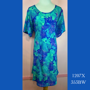 1207X- 353BW, Plus Sized Relaxed Fit Pocket Dress with Sleeves