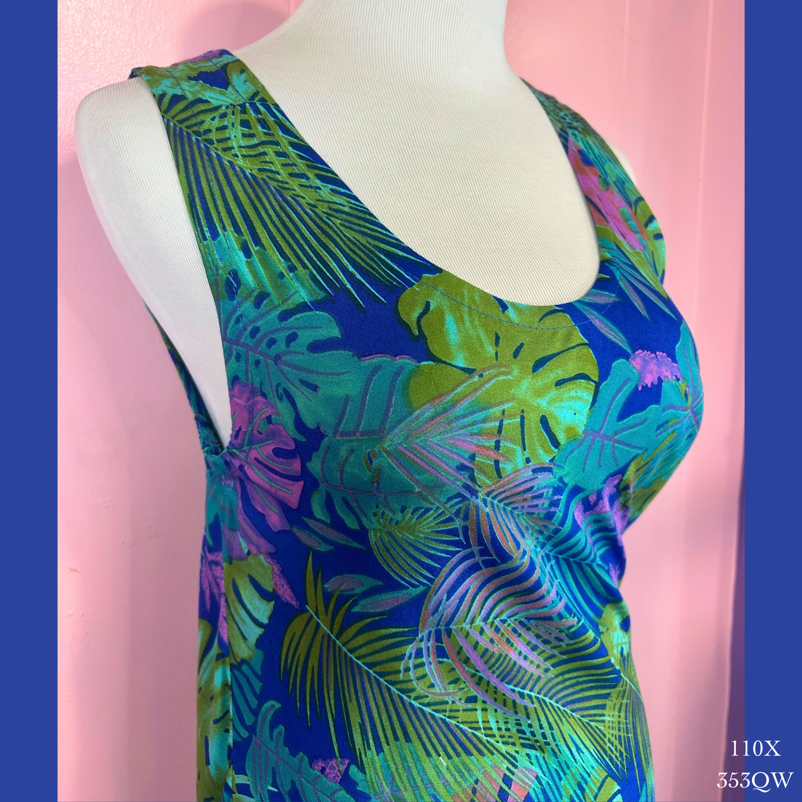 110X - 353QW , Plus Size Resort Dress with Pockets