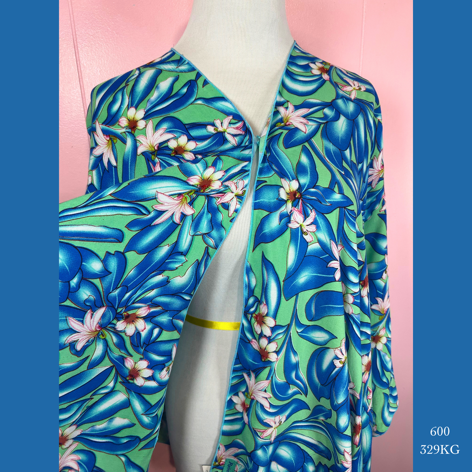 600 - 329KG, Shoulder Wrap Sarong