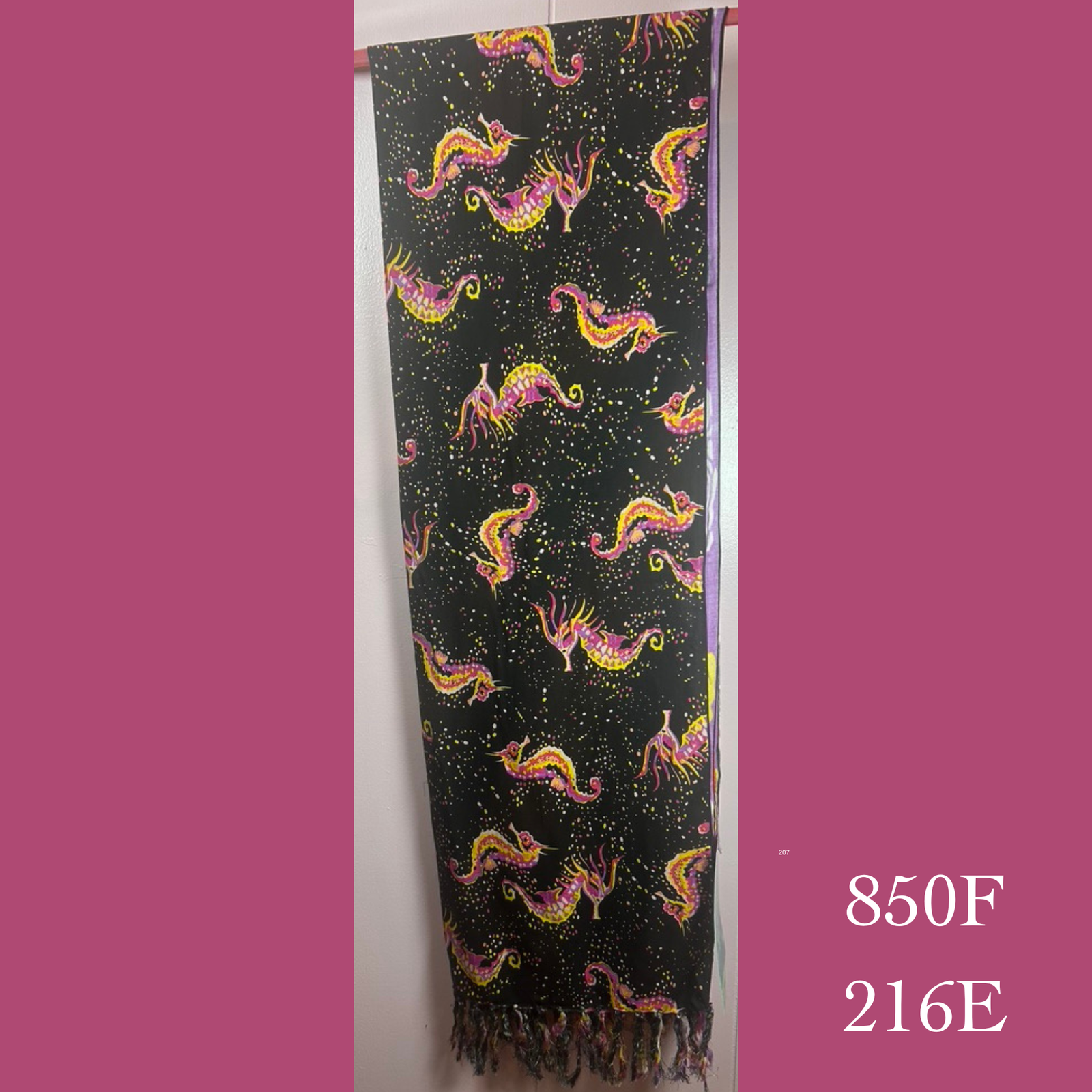 850F - 216E, Fringed scarf