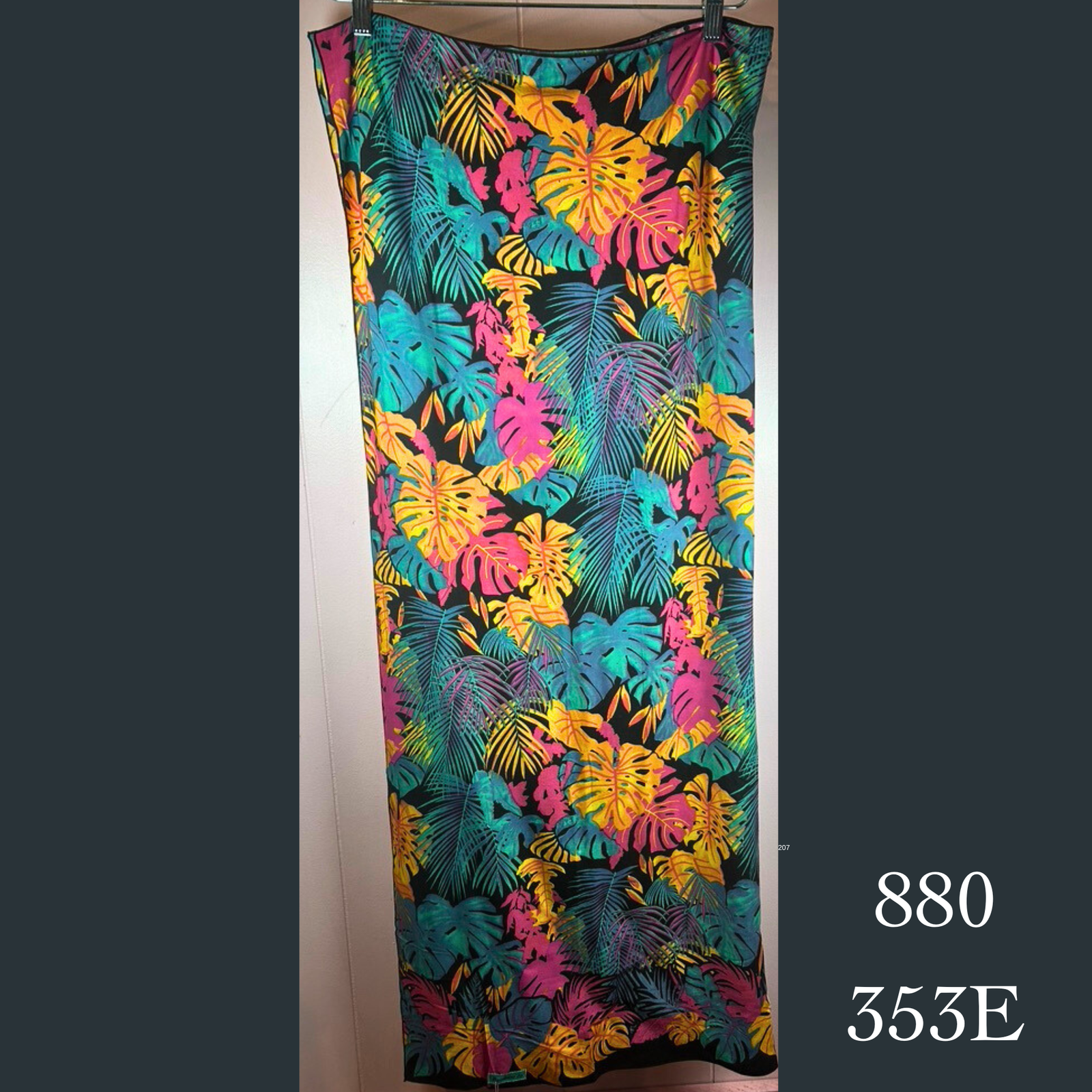 880 - 353E , Sarong