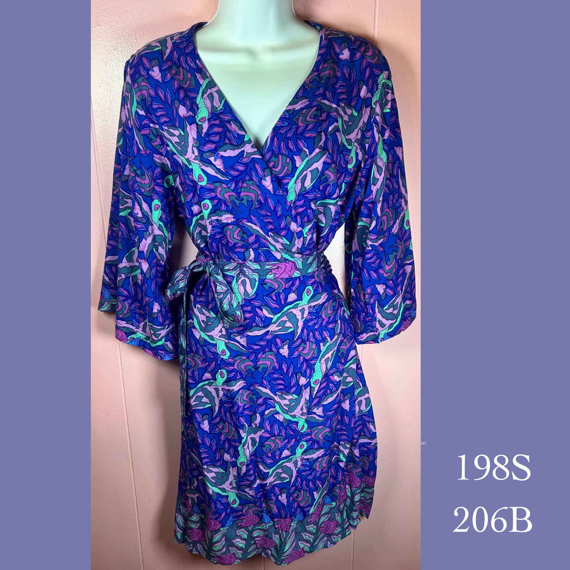 198S - 206B, Kimono Robe with pockets