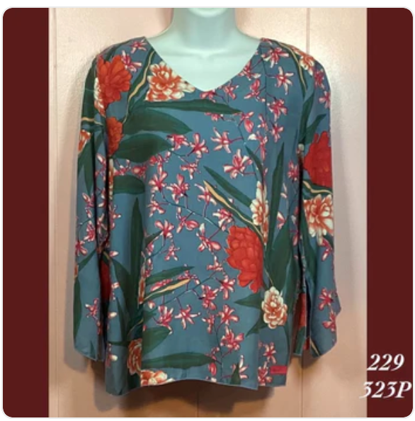 229X - 323P, V neck tunic top with 3/4 sleeve plus size