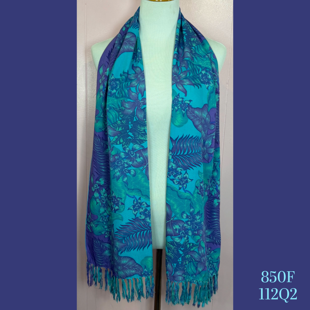 850F - 112Q2, Fringed Scarf