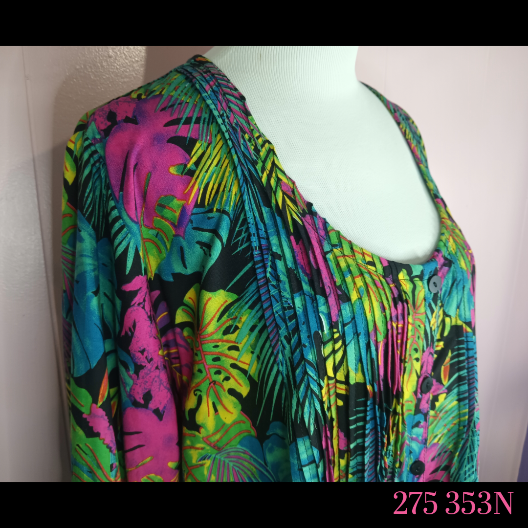 275-353N, Light Weight Pleated Front Button Blouse
