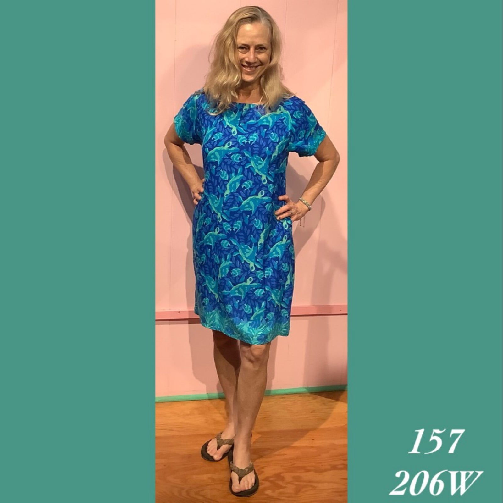 157S - 206W , Raglan sleeve dress