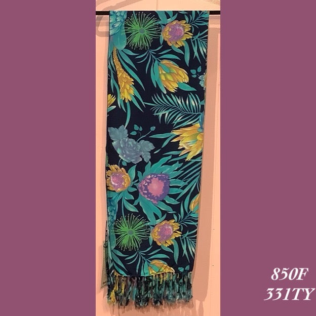 850F - 331TY , Fringed scarf