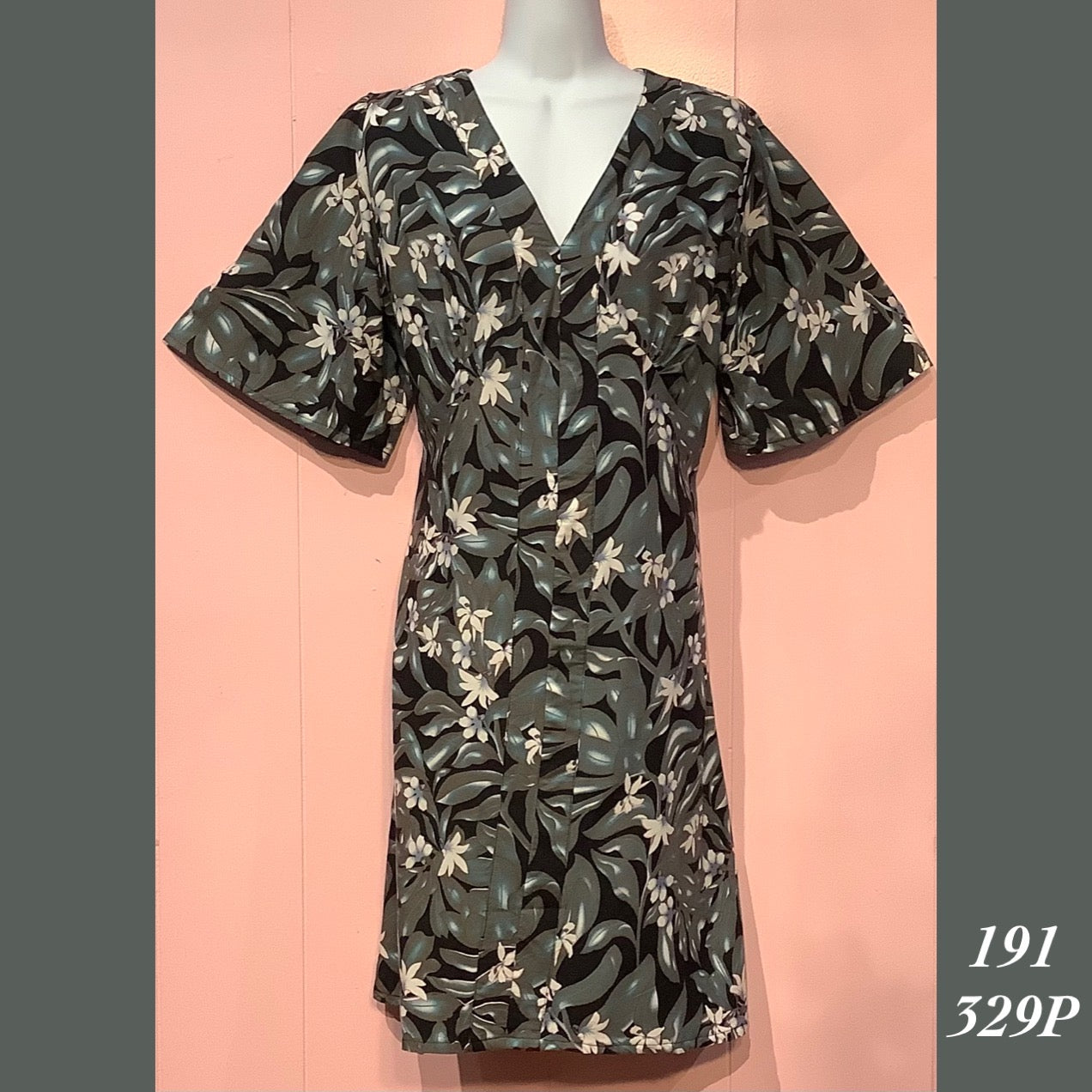 191 - 329P , Soft sleeved dress