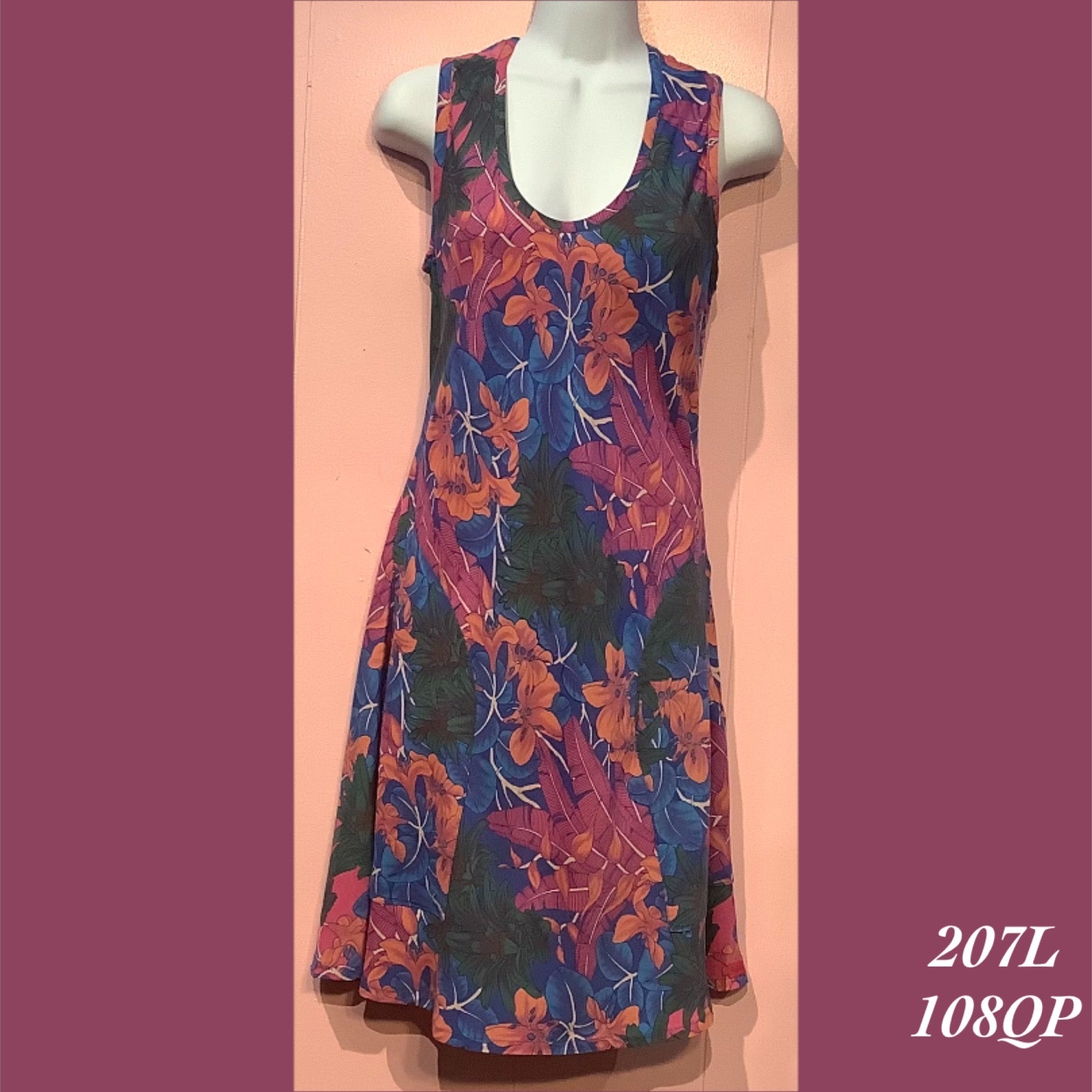 207L - 108QP , Relaxed fit pocket dress