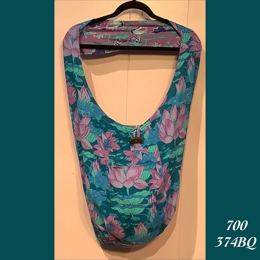 700 - 374BQ , Reversible bag with pockets on both sides